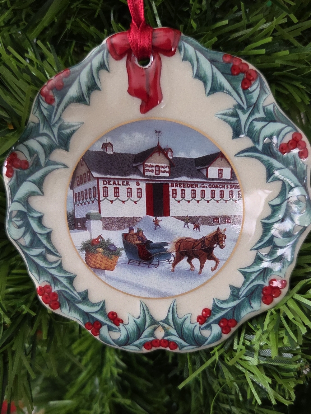 *1999* Longaberger Collector's Club Ceramin Ornament